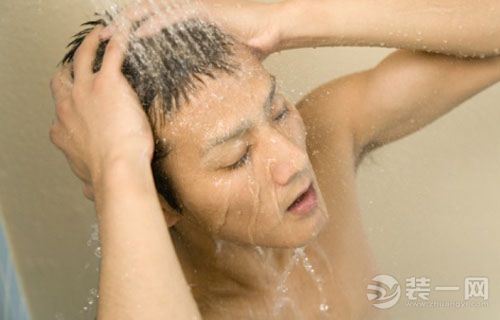 浴室装修避免洗澡受伤害