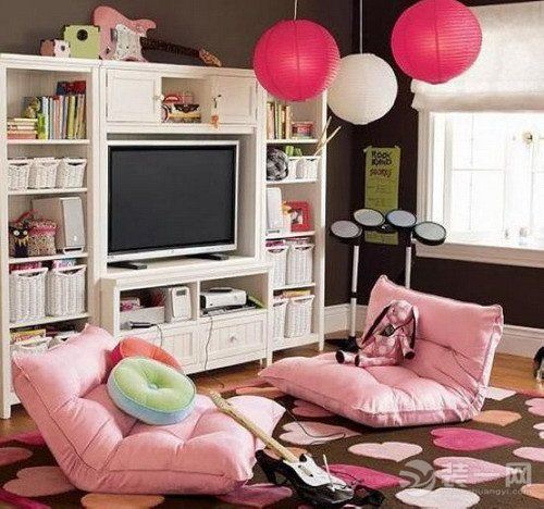 粉色系小户型客厅装修设计效果图