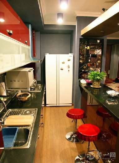 单身公寓厨房装修设计效果图