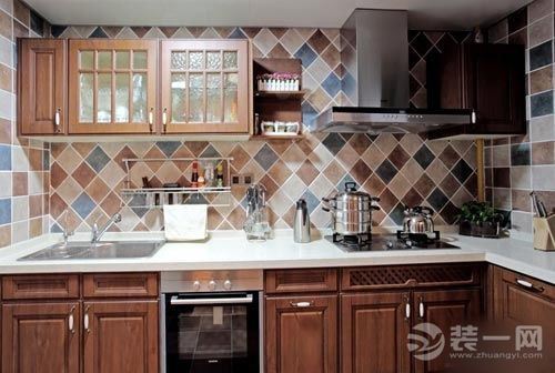 复古风格L型厨房装修设计效果图