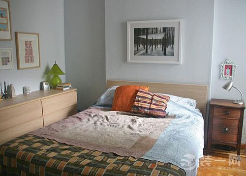 现代风格卧室布置效果图