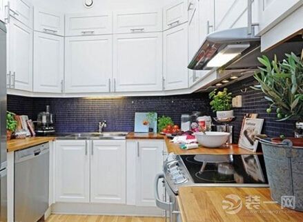 深圳北欧装修风格正流行 白色清新小户型厨房送给你
