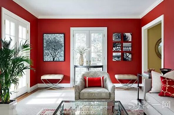 红色背景客厅装修设计案例分析