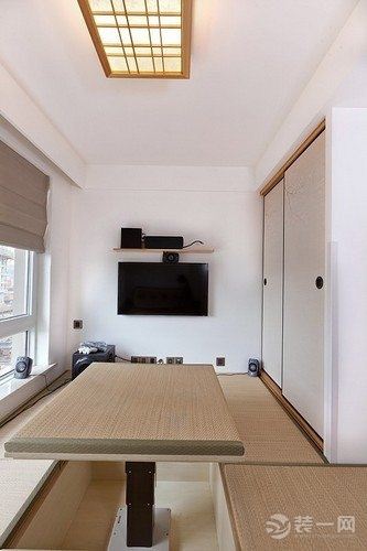 现代风格小户型两居室装修设计效果图