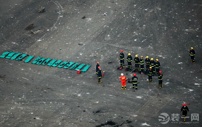 直击天津塘沽大爆炸现场