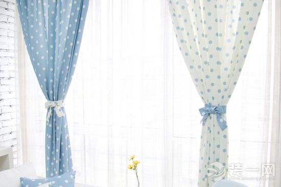卷帘窗帘如何安装？卷帘窗帘价格揭秘及安装技巧解析