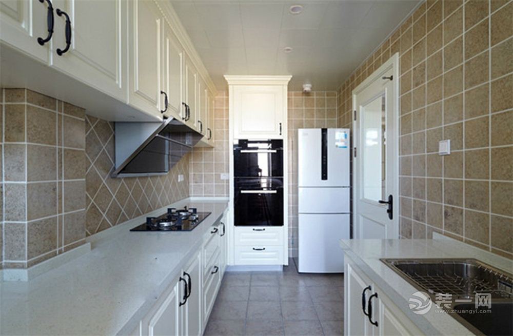 绍兴厨房装修油烟问题要注意 四种墙面材料特性详解