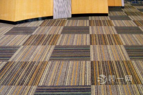 家用地毯清洁保养细节 细心呵护延长地毯使用寿命