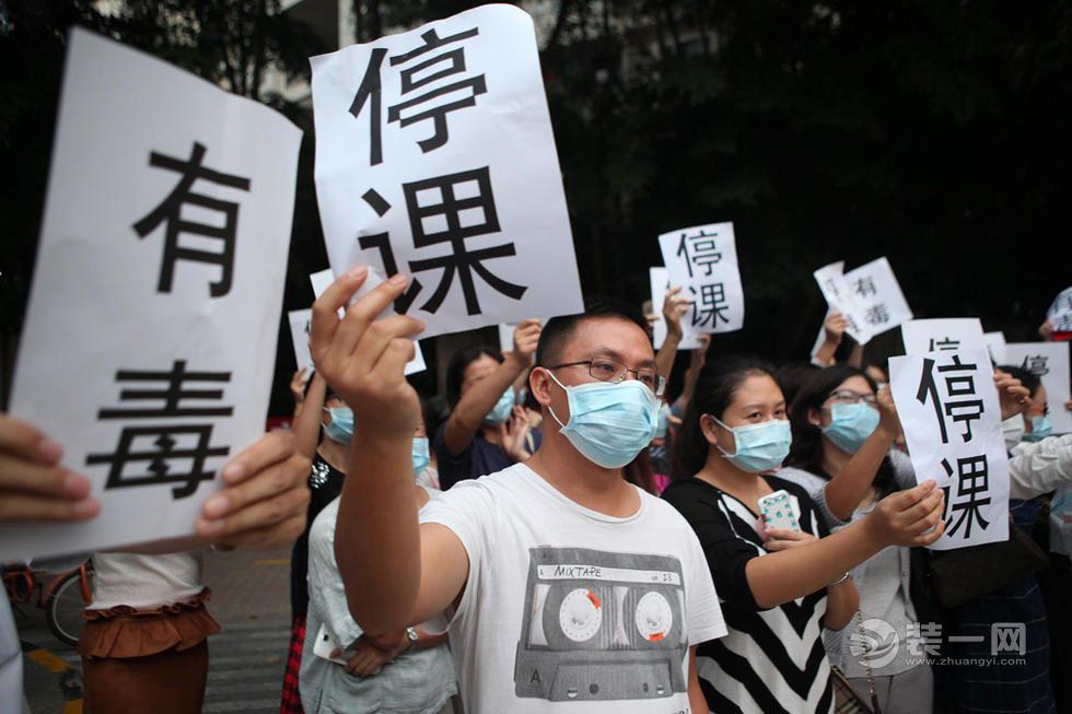 深圳一小学新修跑道有毒