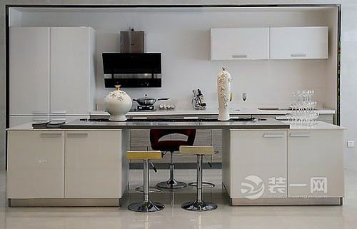 厨房家具选购指南 哈尔滨装修整体橱柜质量鉴定七步走 