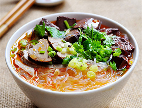 南京美食--南京鸭血粉丝汤