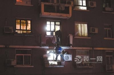 北京一小区二三楼阳台突然脱落 所幸无人员伤亡
