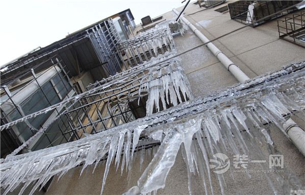 郑州居民楼太阳能热水器漏水酿惨剧 