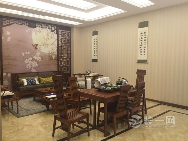 南京美盈装饰公司中式家具展示区