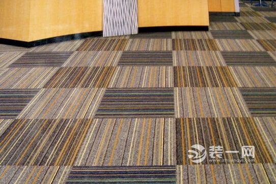 家用地毯清洁保养细节 细心呵护延长地毯使用寿命