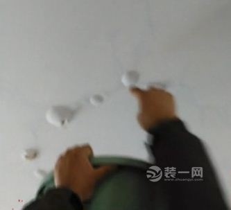 青岛市民装修新房天花板漏水原因