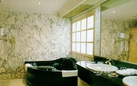 邵阳浴室木纹瓷砖搭配装修效果图