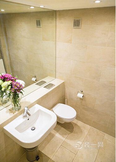 济南美式风格小复式公寓卫浴间装修效果图