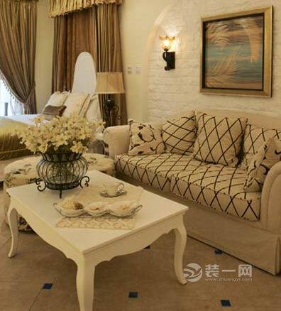 青岛装修地中海风格客厅软包沙发效果图