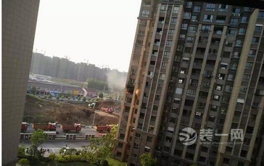 南京一小区装修期间发生火灾 装修基本报废