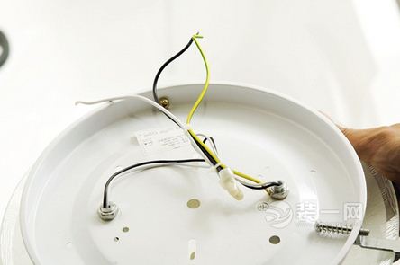广州装修网吸顶灯选购安装注意事项图片