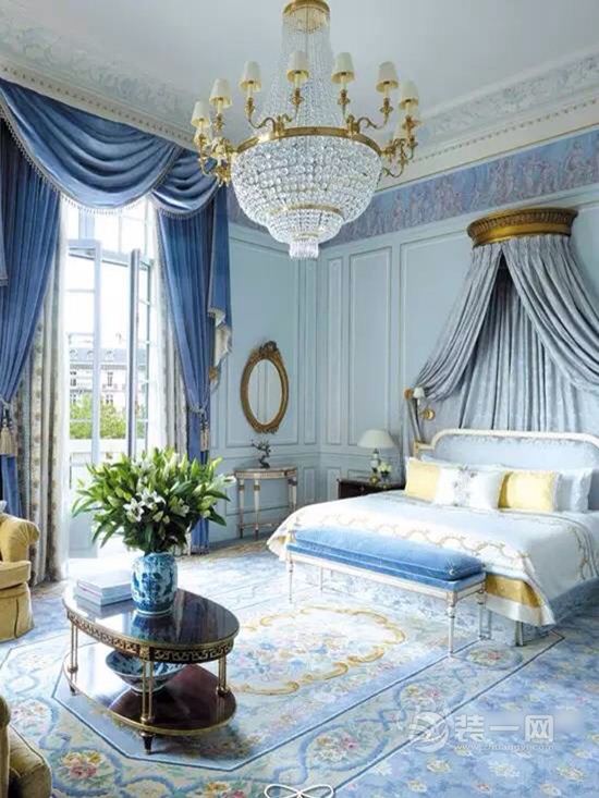 华丽的欧式卧室设计设计 蓝色窗帘设计 装修