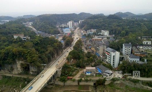 强降雨导致宜昌点军区多处塌方