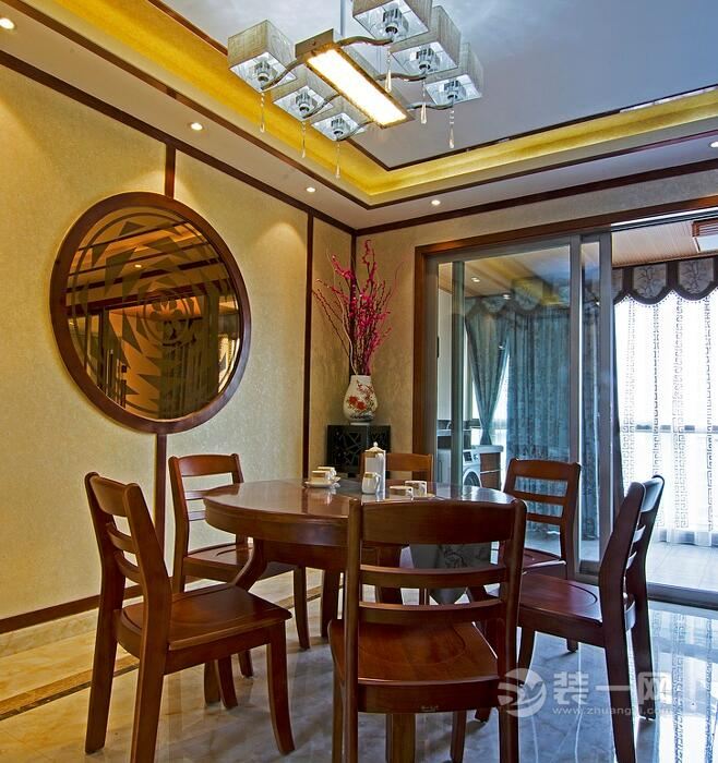 武汉装修网120平米三室一厅中式风格餐厅装修效果图