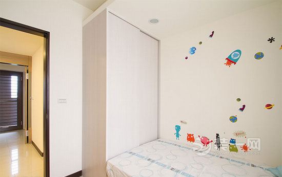 浅色系+混搭 120平米三居室实用收纳装饰真不少