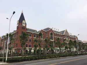 天津装修公司和苑中学欧式建筑效果图