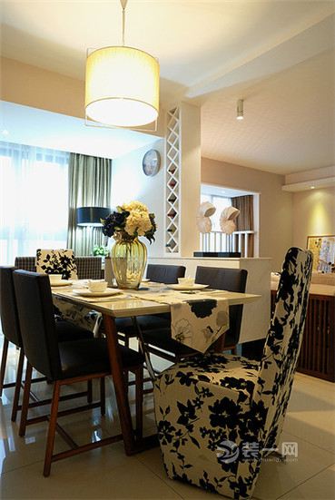 珠海装修公司110平现代风格三室两厅餐厅装修效果图