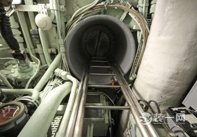 法国战略核潜艇可畏号内部装修曝光