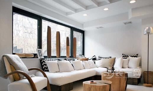 创意的调色板 时尚原味的白色六安公寓设计