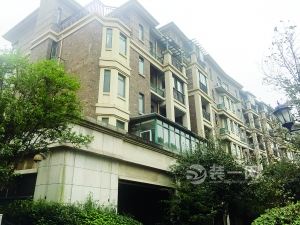 南昌多个小区违建阳光房成风 城管管不住物业不作为?