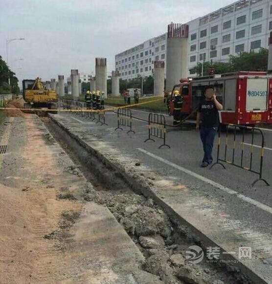 深圳装修网曝龙华水管网改造致燃气泄漏喷出20米高气柱！