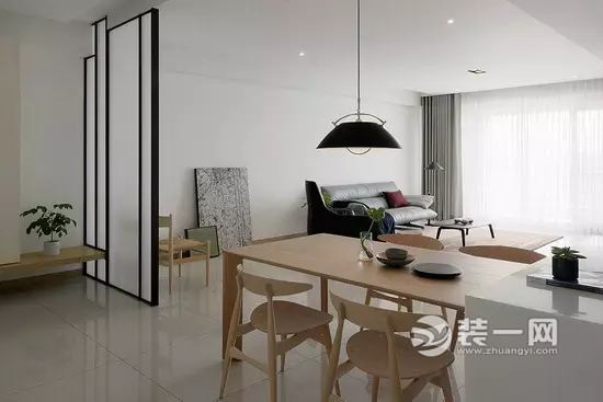 看唐山渤海豪庭85后性格直爽美女打造清爽舒适的家
