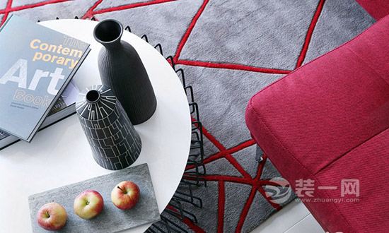 金华装修公司简约风小户型设计 小编最爱艳红色沙发