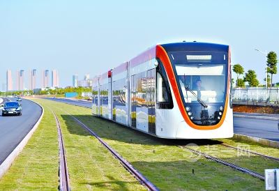 武汉大汉阳有轨电车轨道全线贯通 预计年底前通车