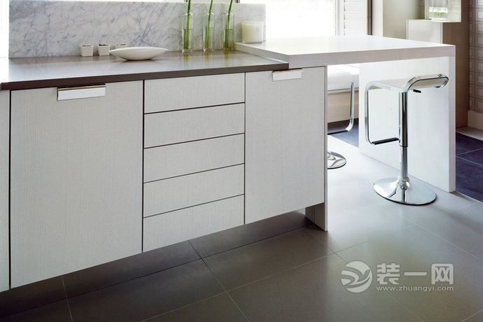 南宁装修公司分享"心机装" 7平米小户型厨房现代风格装修设计效果图
