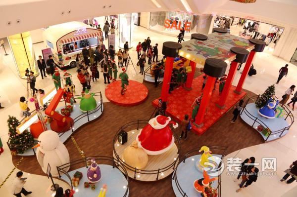 广州迎来首个圣诞主题装饰 开启一段颠覆想象的旅程