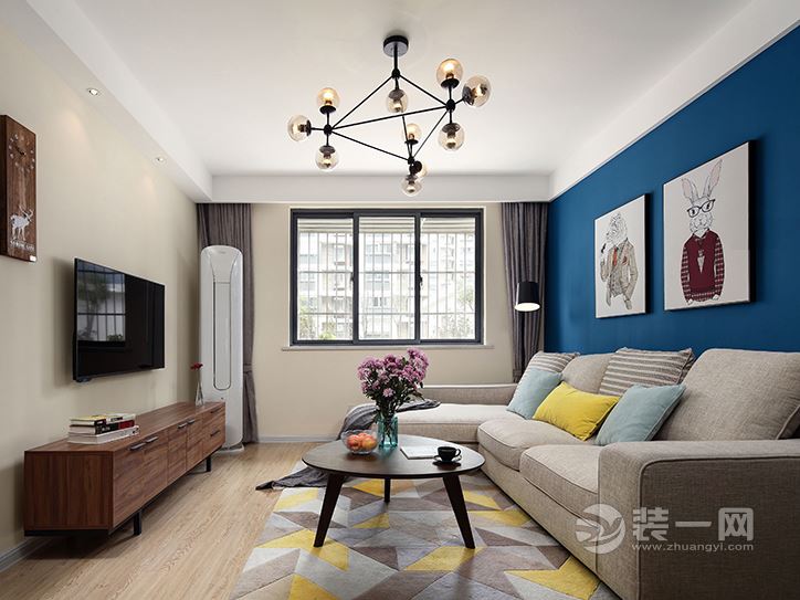 三居室装修风格客厅色彩搭配案例