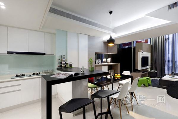 现代风格岛台型橱柜厨房装修设计效果图