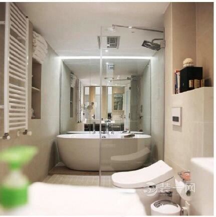 广州装修公司分享浴室装修效果图 浴缸装修效果图