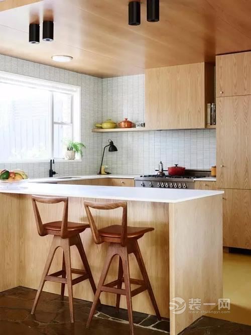 开放式厨房吧台装修设计案例