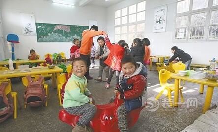 山区小学重新装修改造很温暖 重庆暖冬计划见成效