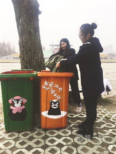 扬州大学彩绘垃圾桶