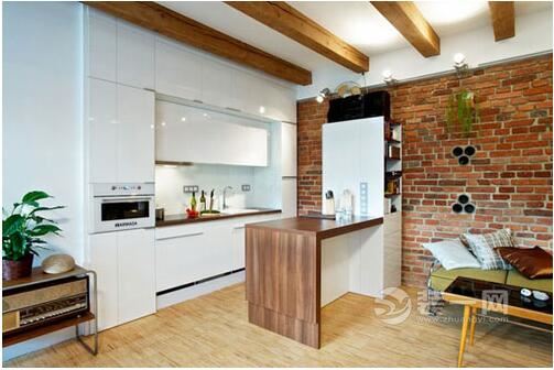 裸砖墙营造个性空间 粗犷有型的单身公寓装修案例