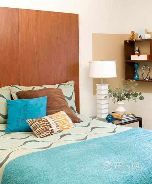 室内装修效果图 家装空间设计 别致床头板霍山装修设计 提升卧室品味