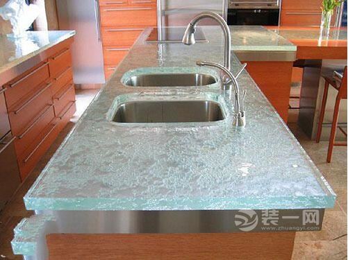 居家装修厨房玻璃钢台面装修设计效果图