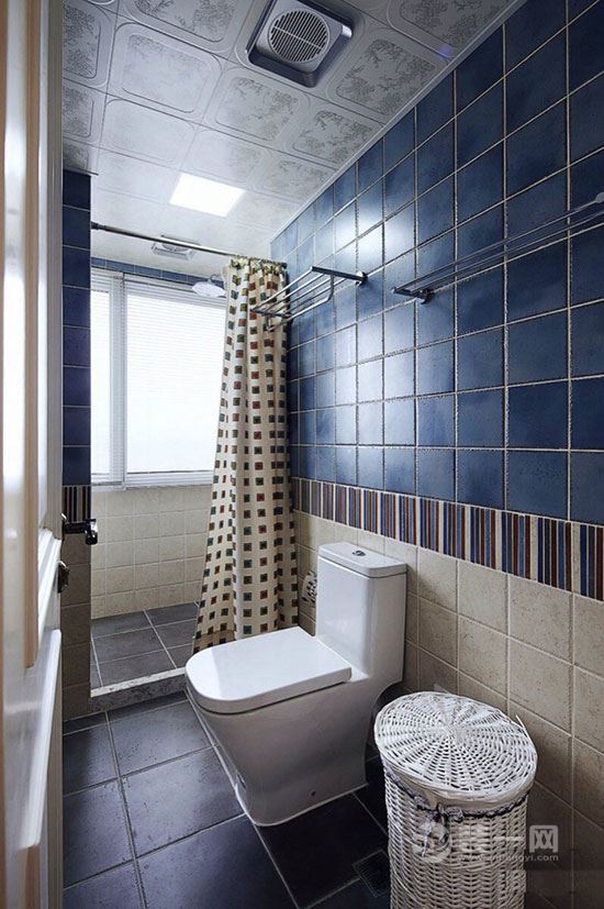 六安卫浴瓷砖灵活搭配设计 曼妙腰线划分墙面